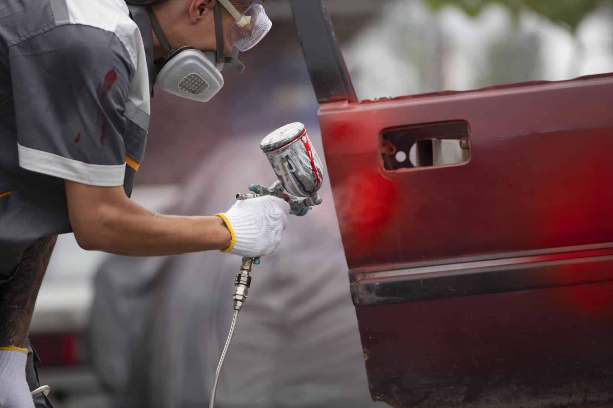 How to choose the best car denting and painting service in Ghaziabad