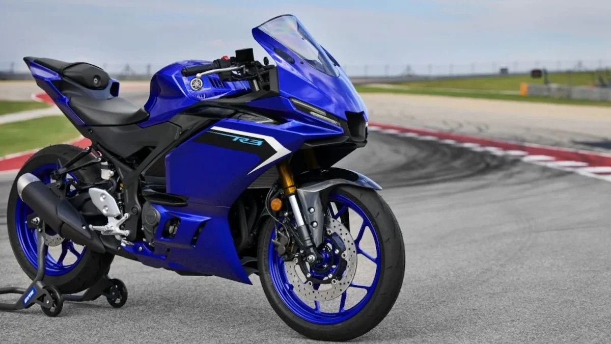 Yamaha R3